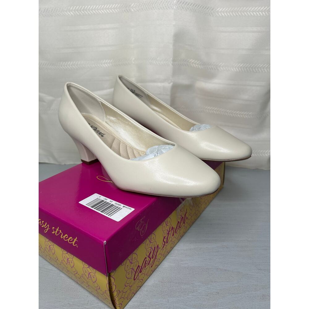 Easy Street Ballari Stiletto Heel Pumps Bone Womens Size 7.5 Wide - Picture 8 of 14